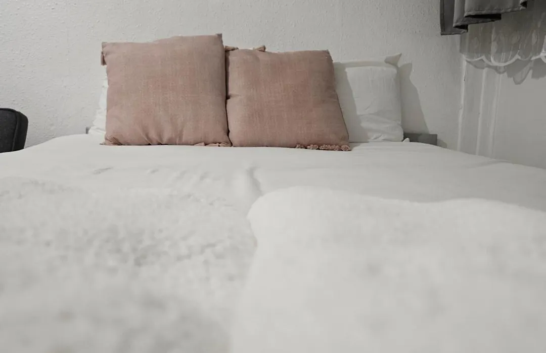 Whites Inn-1